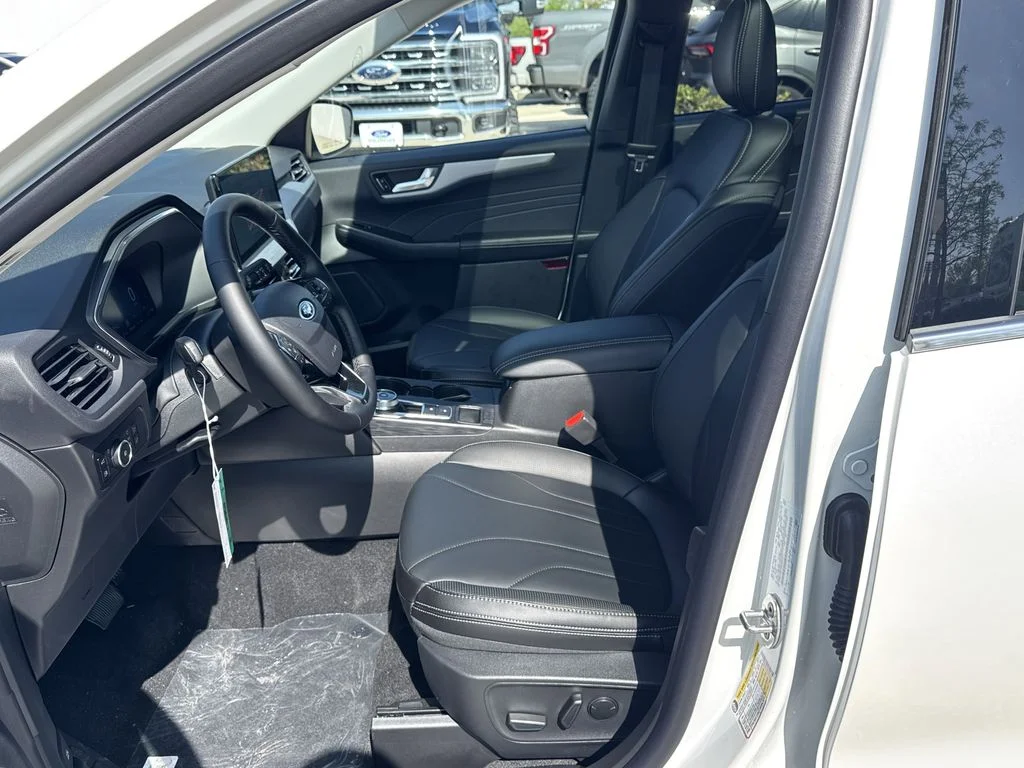 2025 Ford Escape Plug-in hybrid PHEV - Photo 38