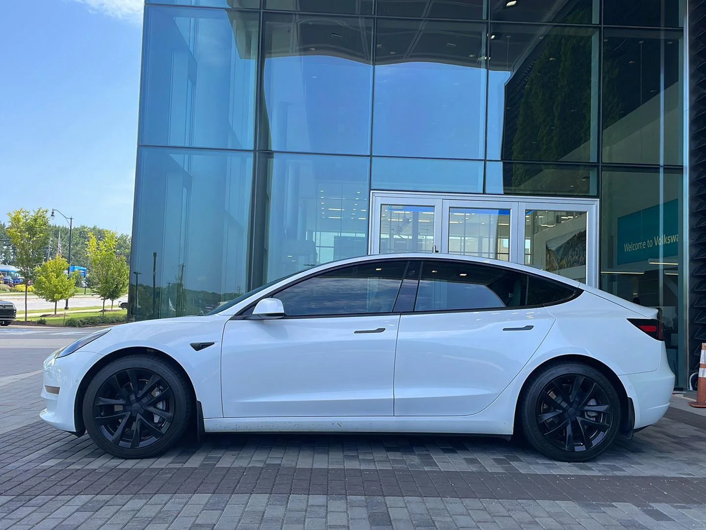 Used 2021 Pearl White Multi-Coat Tesla Standard Range Plus image 17
