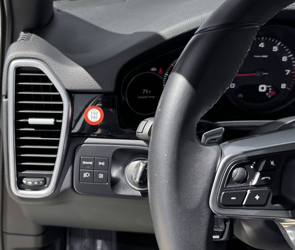 Used 2023 White Porsche Base image 14
