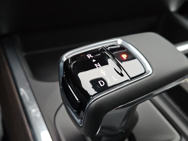 2026 GMC Sierra 1500 SLT - Photo 40
