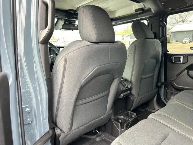 New 2026 Anvil Clear-Coat Exterior Paint Jeep Sport S image 22