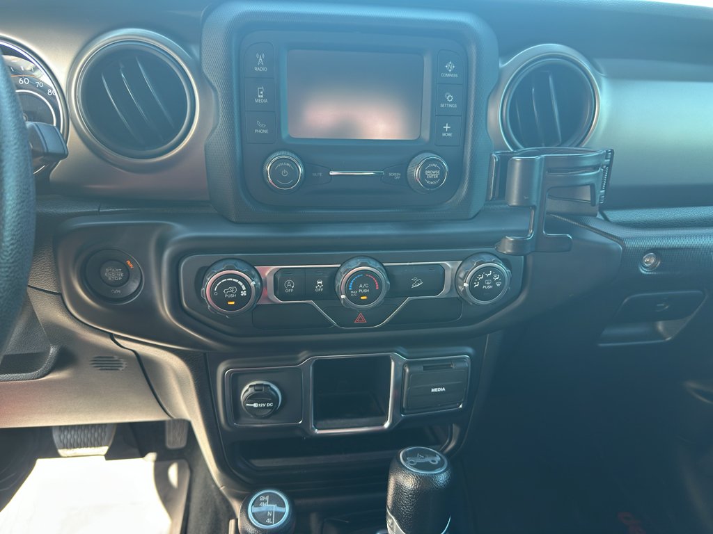 Used 2018 Sting-Gray Clearcoat Jeep Sport image 17