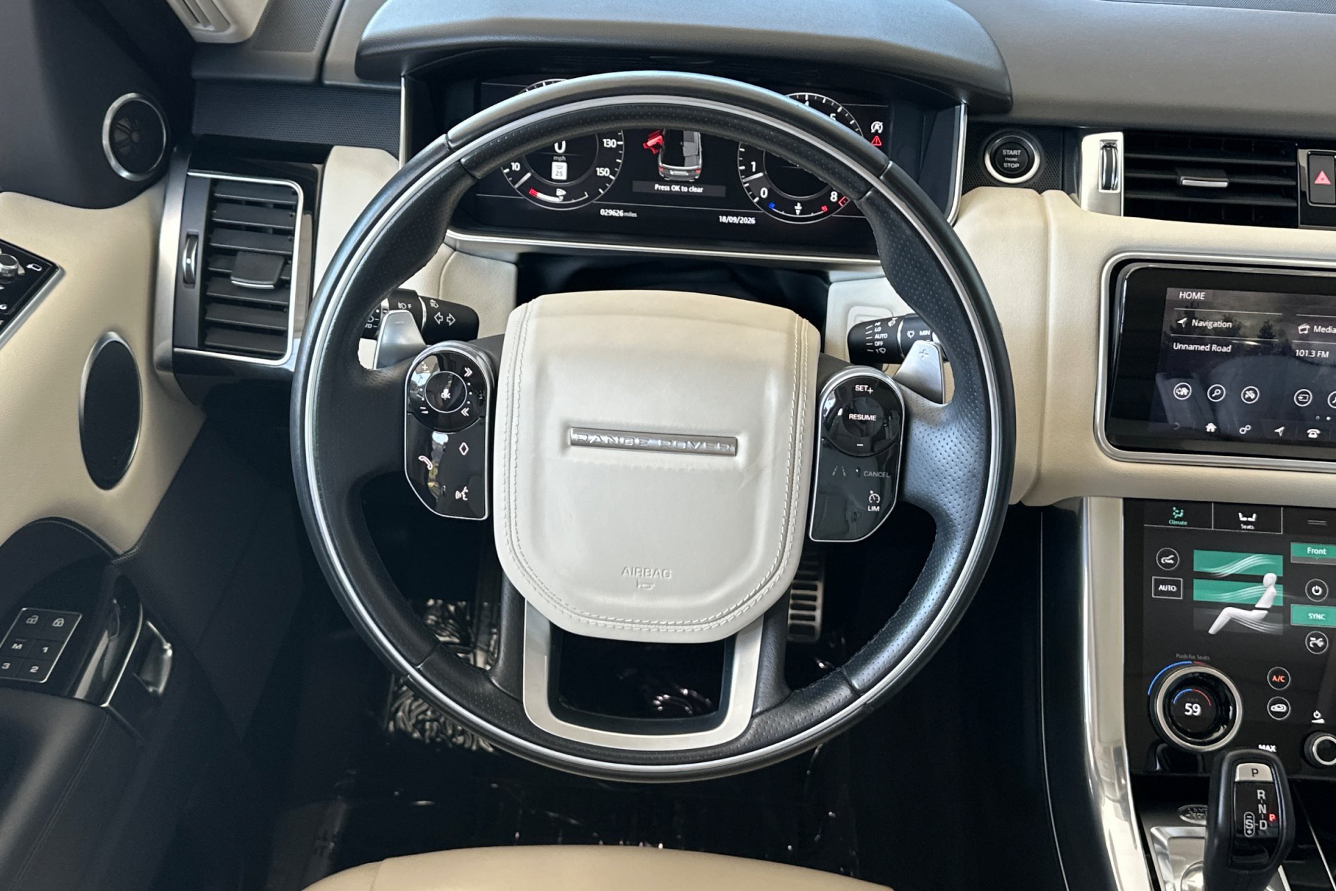 Used 2022 Fuji White Land Rover HSE Silver Edition image 16