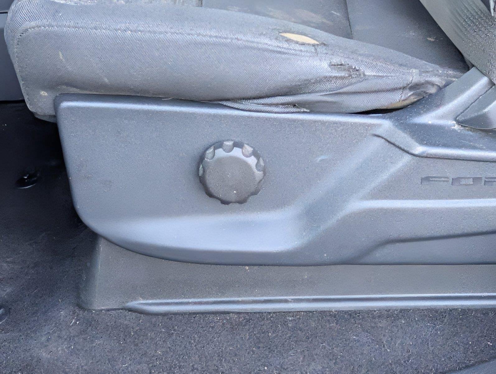 Used 2023 Iconic Silver Ford XL image 18