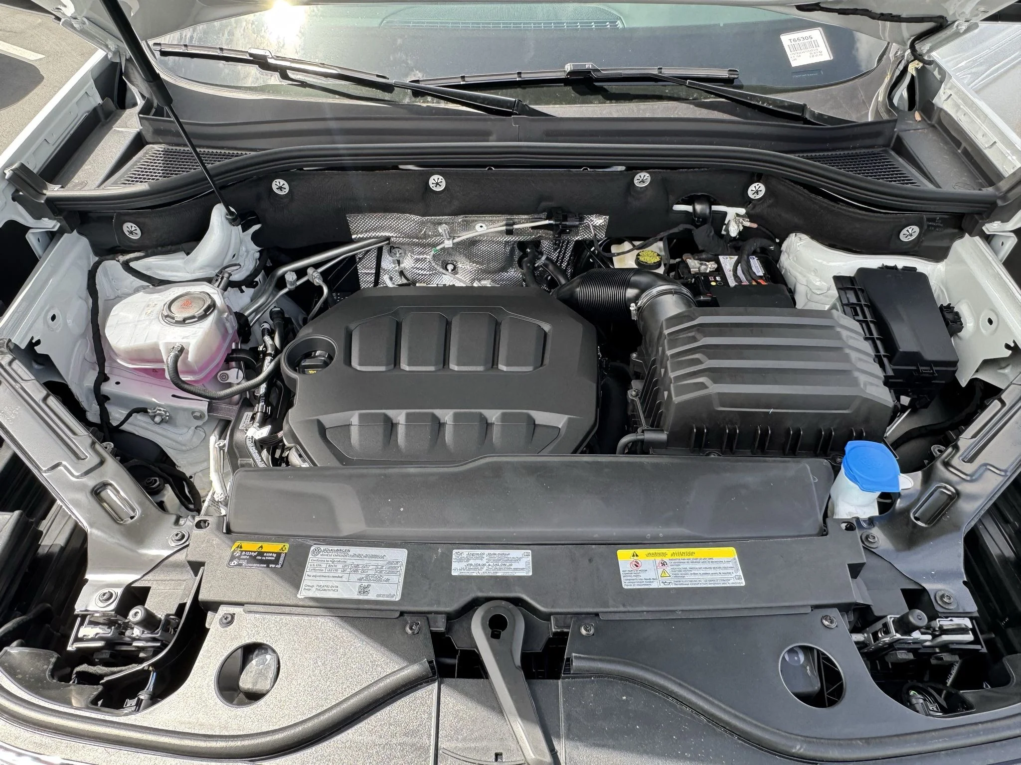New 2026 Opal White Pearl Volkswagen 2.0T Peak Edition image 37