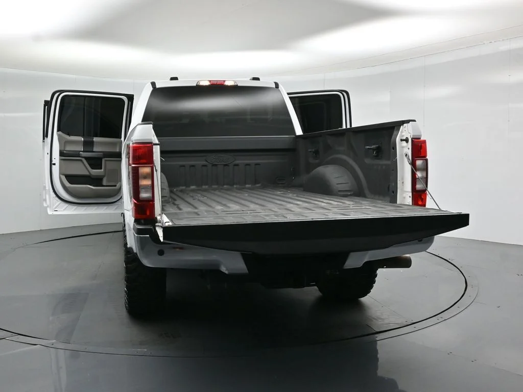 Used 2021 White Ford XLT image 28