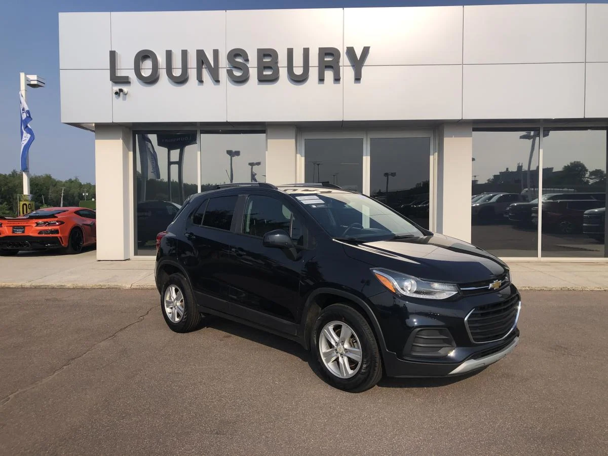 Used 2022 Blue Chevrolet Awd 4dr Lt image 1