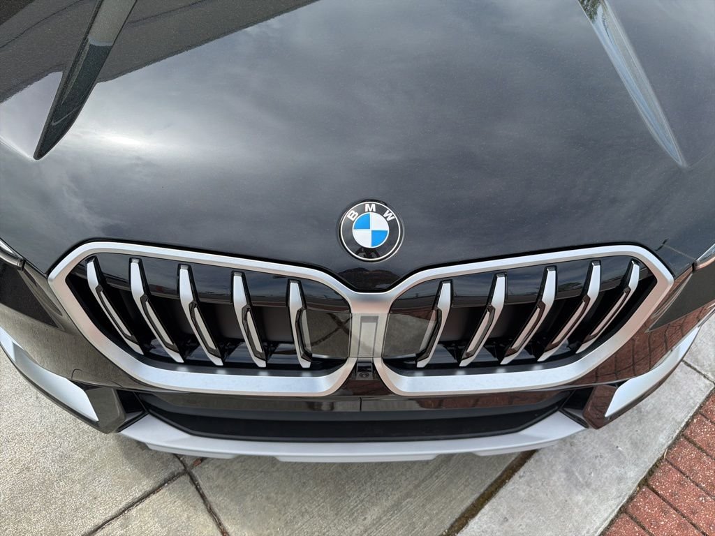 Used 2026 Black BMW xDrive28i image 12