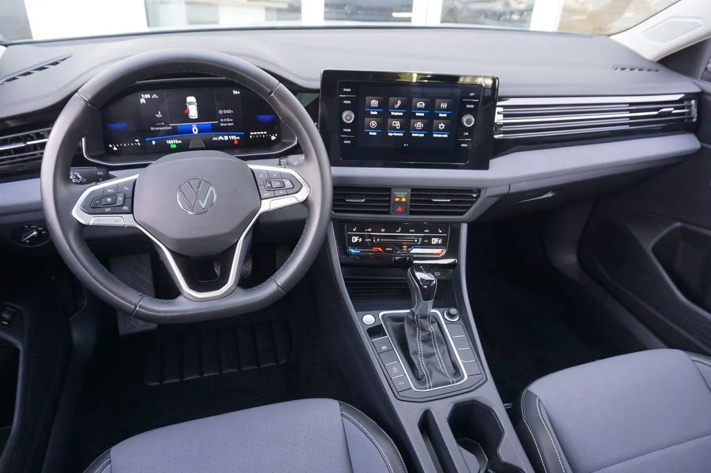 Certified Used 2025 Gray Volkswagen 1.5T SE image 6
