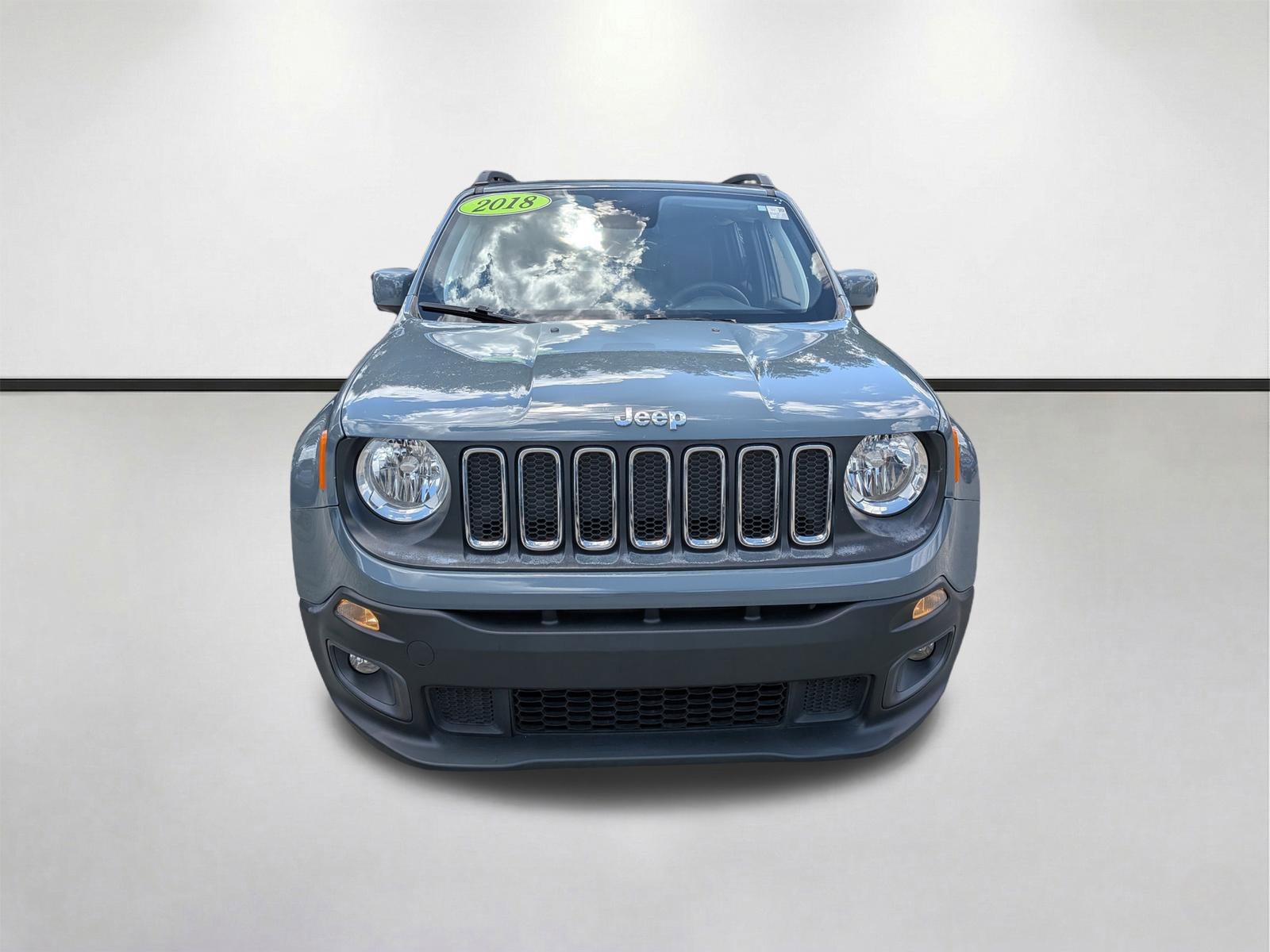 Used 2018 Anvil Jeep Latitude image 10