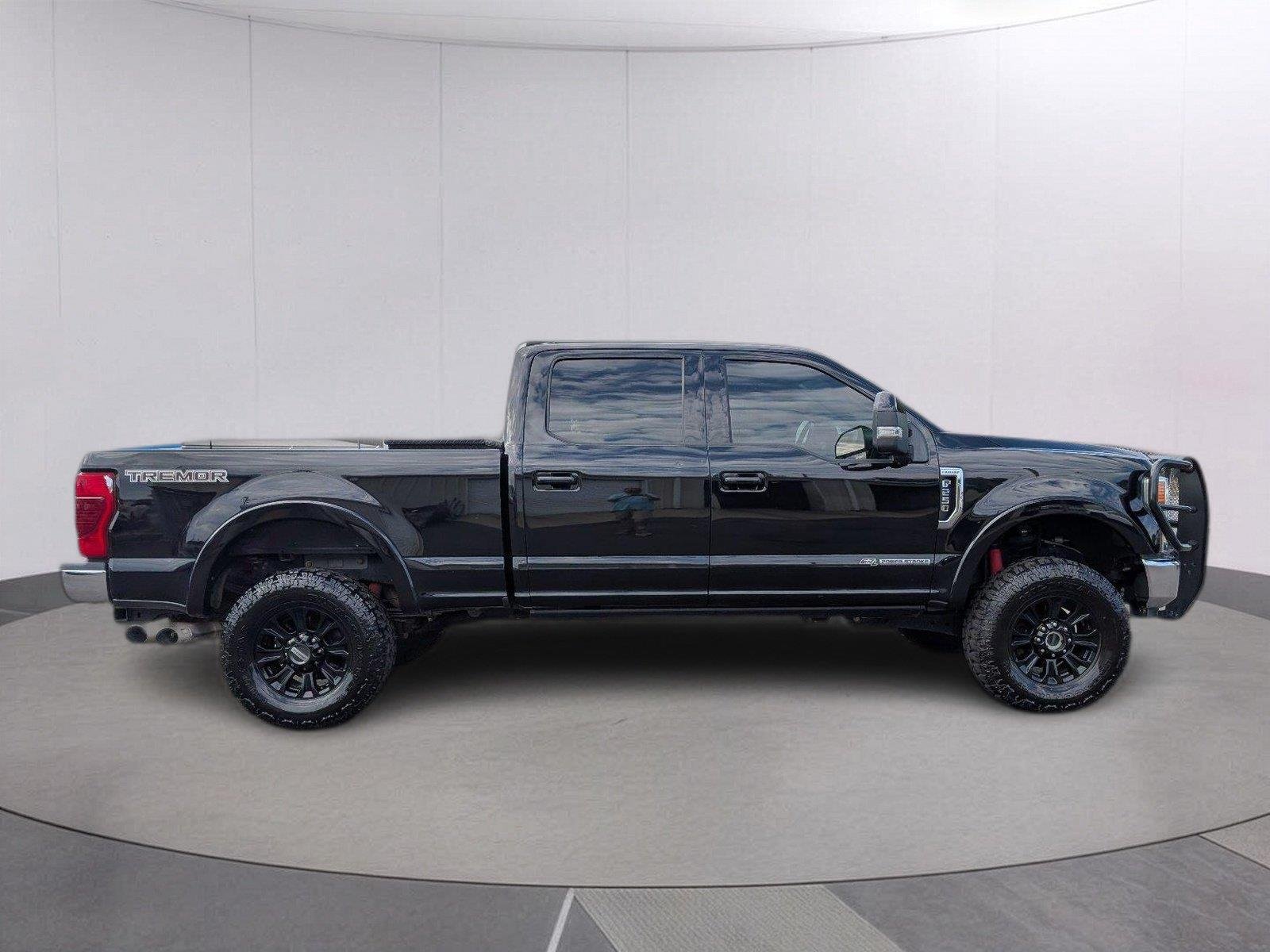 Used 2020 Agate Black Ford Lariat image 8