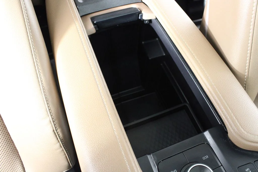 Used 2024 Pearl Toyota Platinum image 22