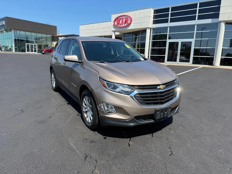 Used 2018 Beige Chevrolet LT image 4