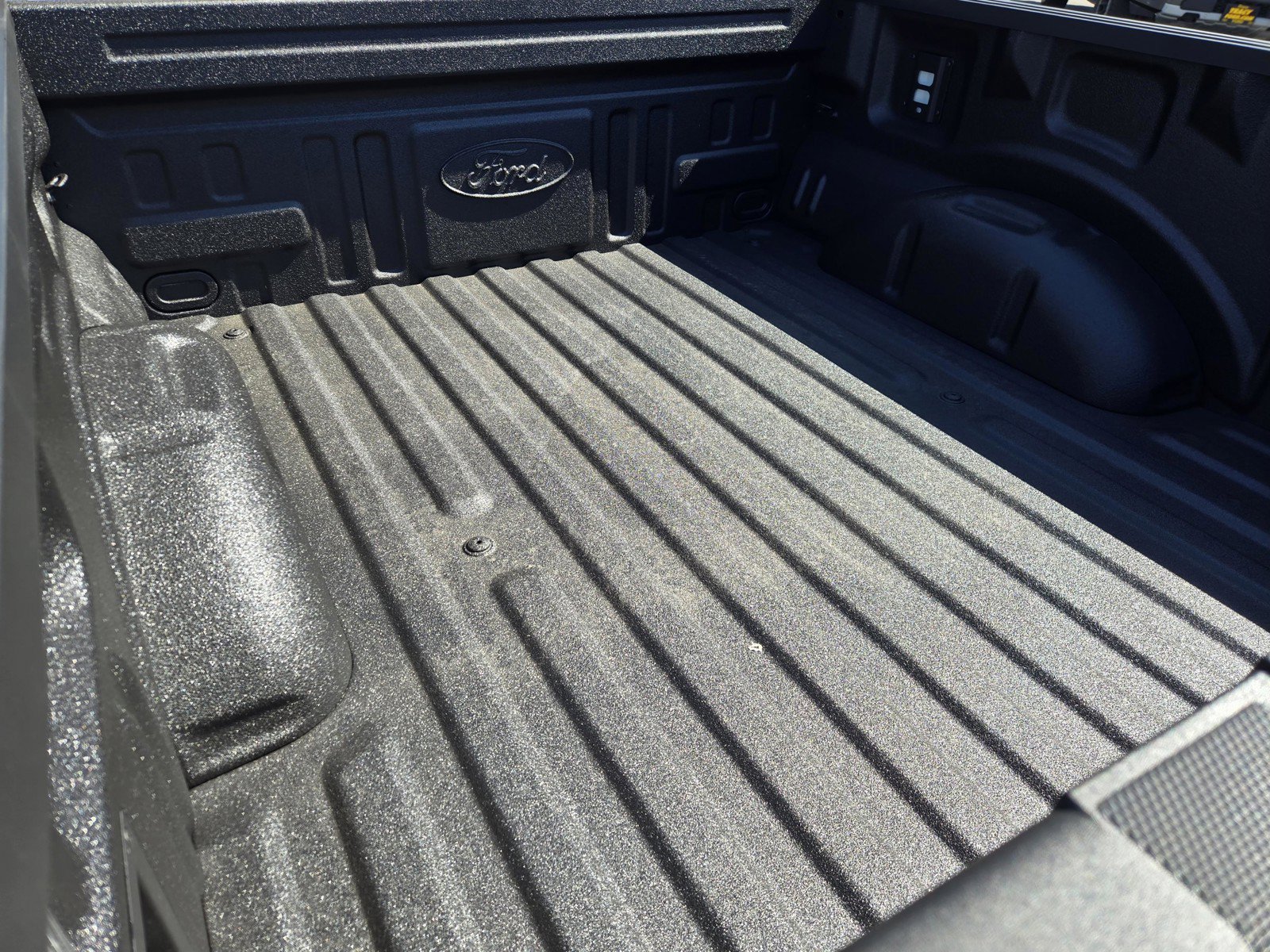 New 2026 Star White Metallic Tri-Coat Ford Platinum® image 15