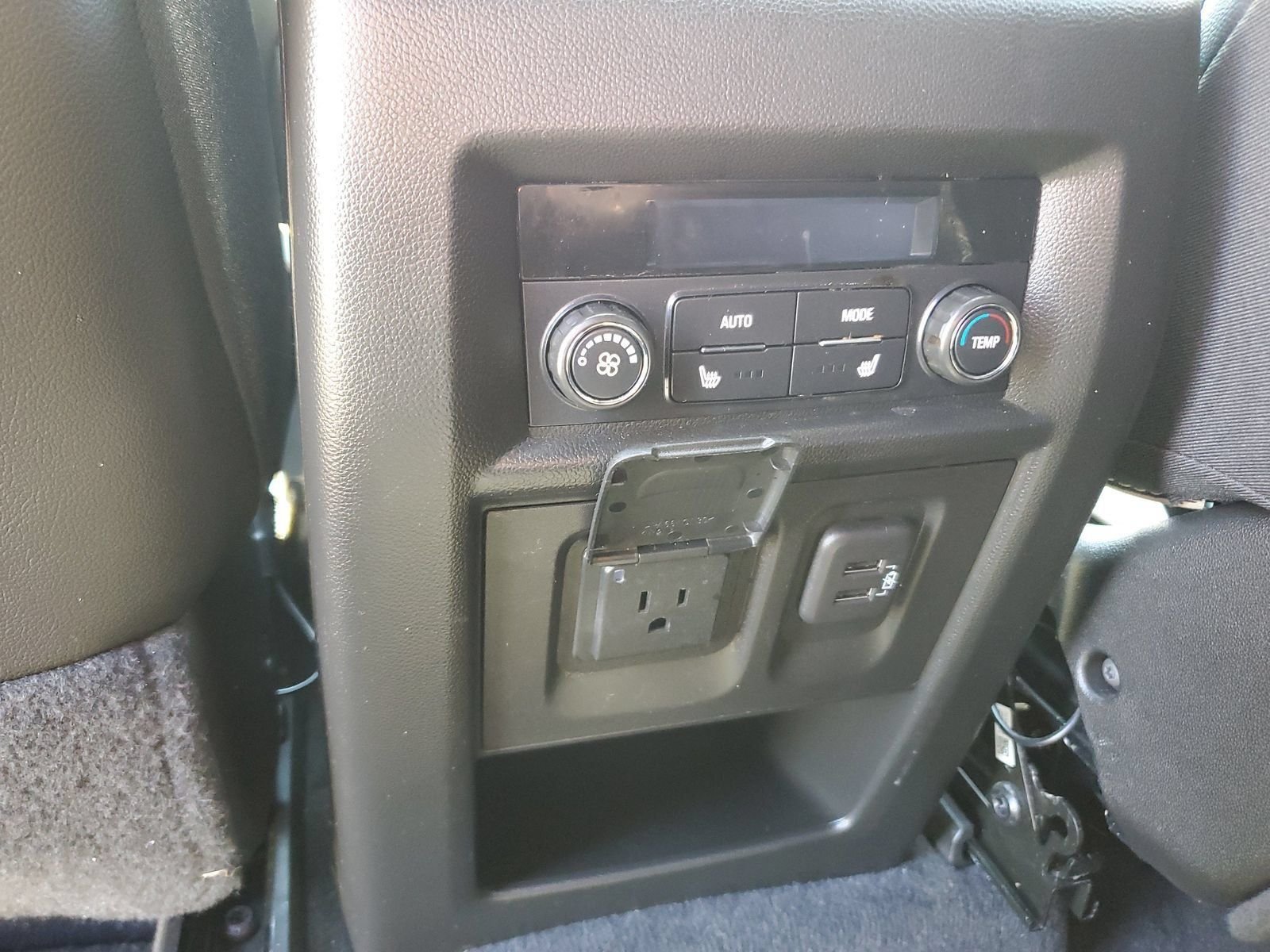Used 2023 White Chevrolet Premier image 11
