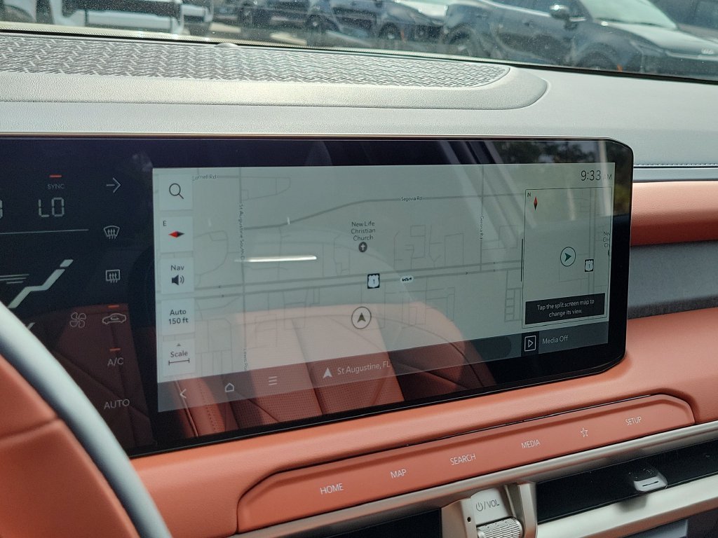 New 2027 Ivory Silver Kia SX image 31