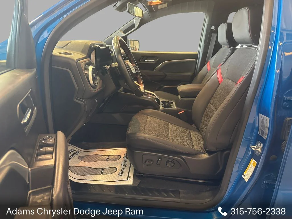 Used 2024 Blue Chevrolet Z71 image 14
