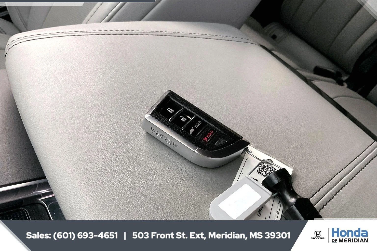 Used 2023 Lunar Silver Metallic Acura w/Tech image 9