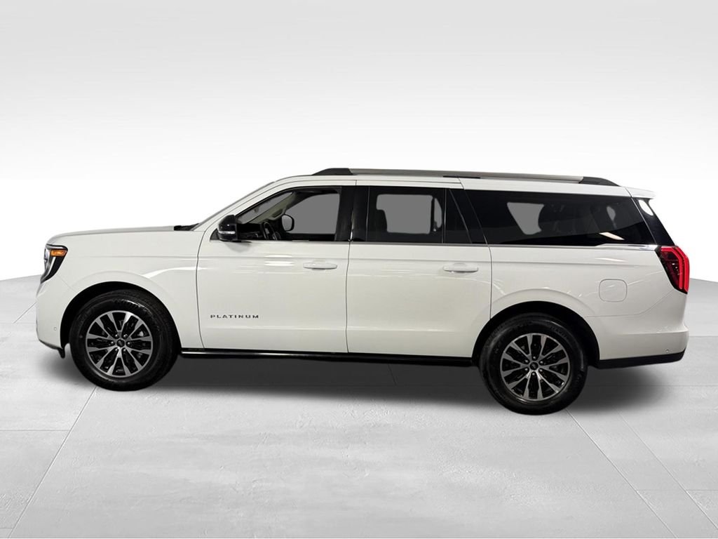 Used 2025 White Metallic Ford Platinum image 8