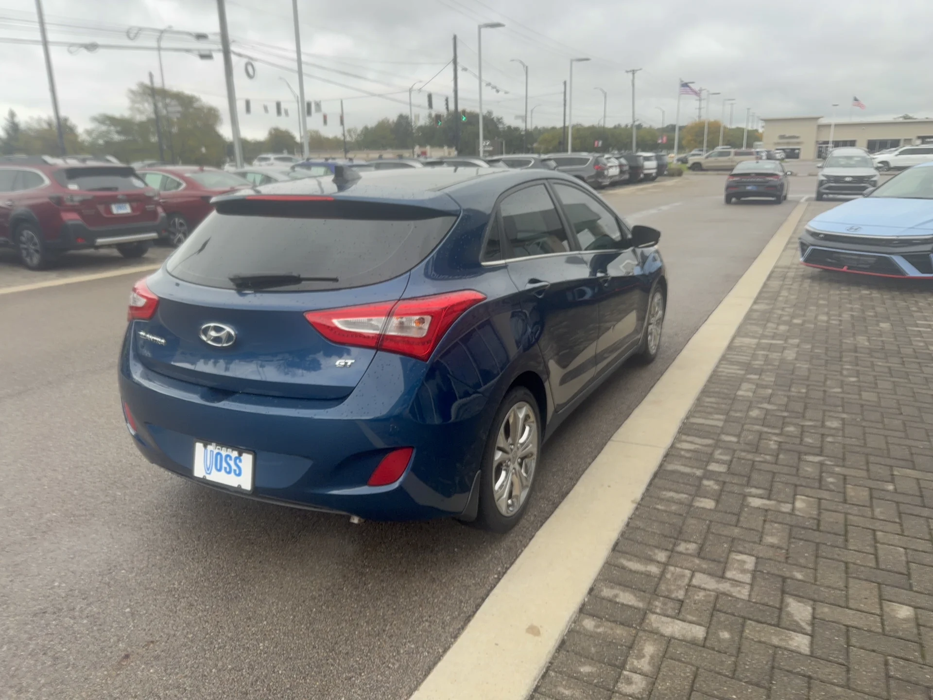 Used 2014 Windy Sea Blue Hyundai Base image 4