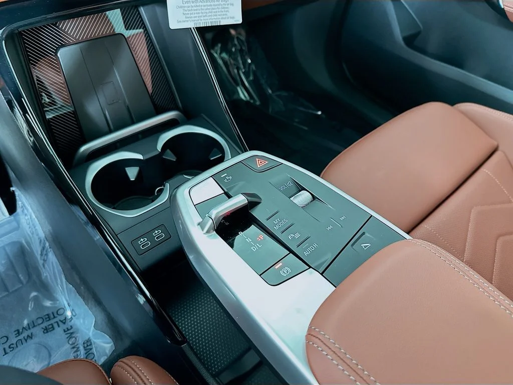 New 2026 Black Sapphire Metallic BMW xDrive28i image 21