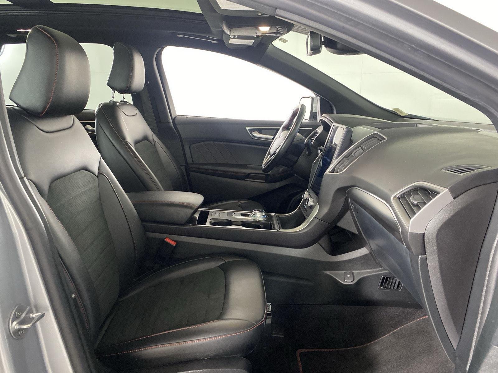 Used 2023 Iconic Silver Ford ST-Line image 30