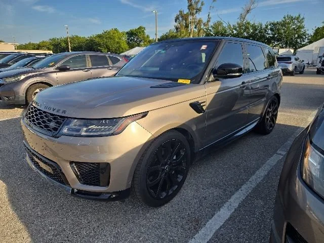 Used 2021 Lantau Bronze Metallic Land Rover HSE Silver Edition image 1