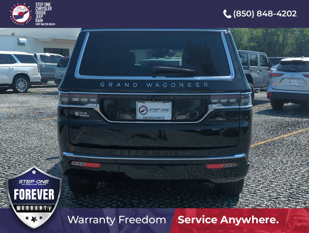 Used 2024 Black Jeep Base image 5