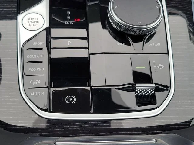 New 2027 Carbon Black Metallic BMW xDrive40i image 25