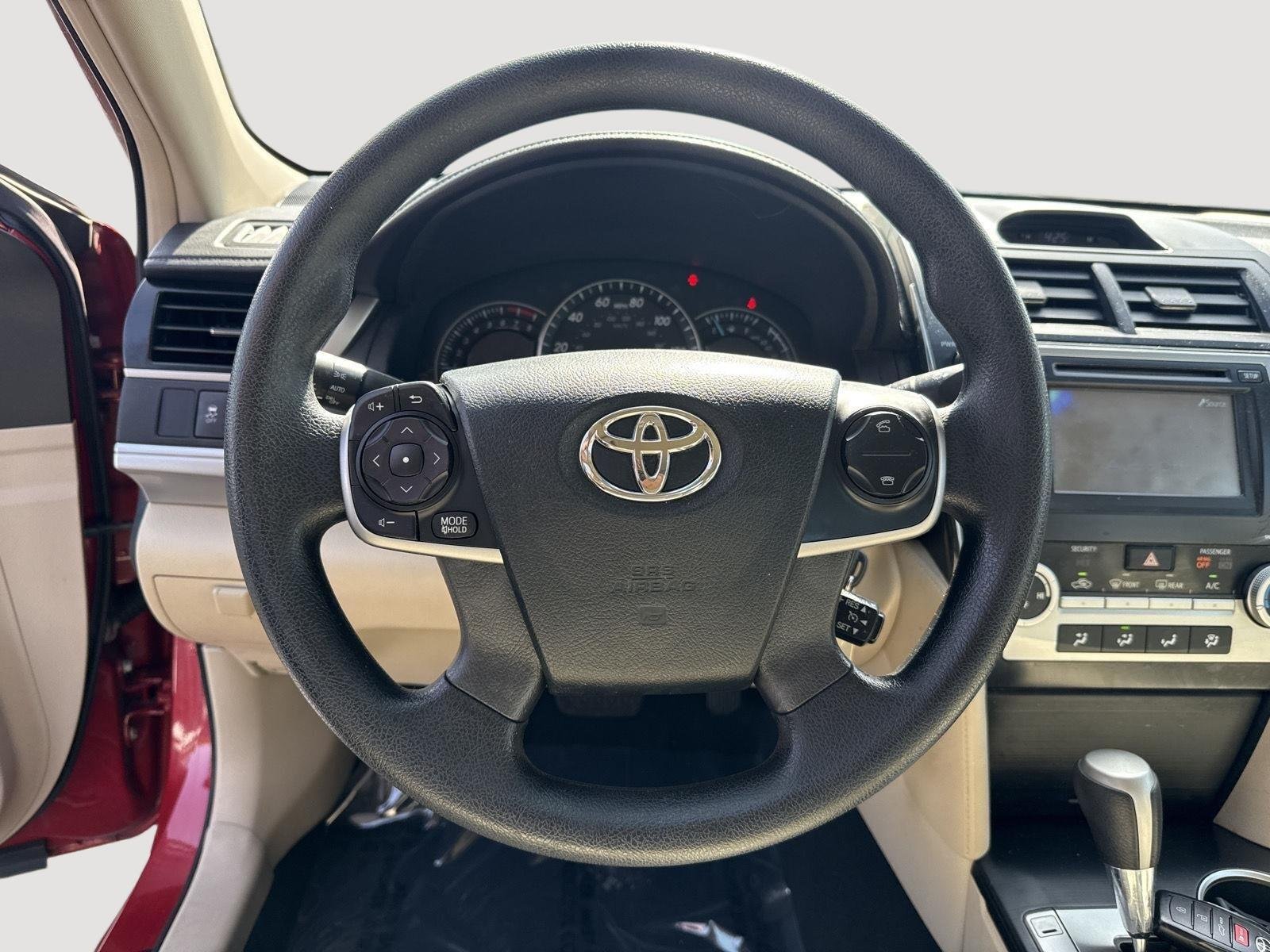 Used 2013 Barcelona Red Metallic Toyota LE image 13