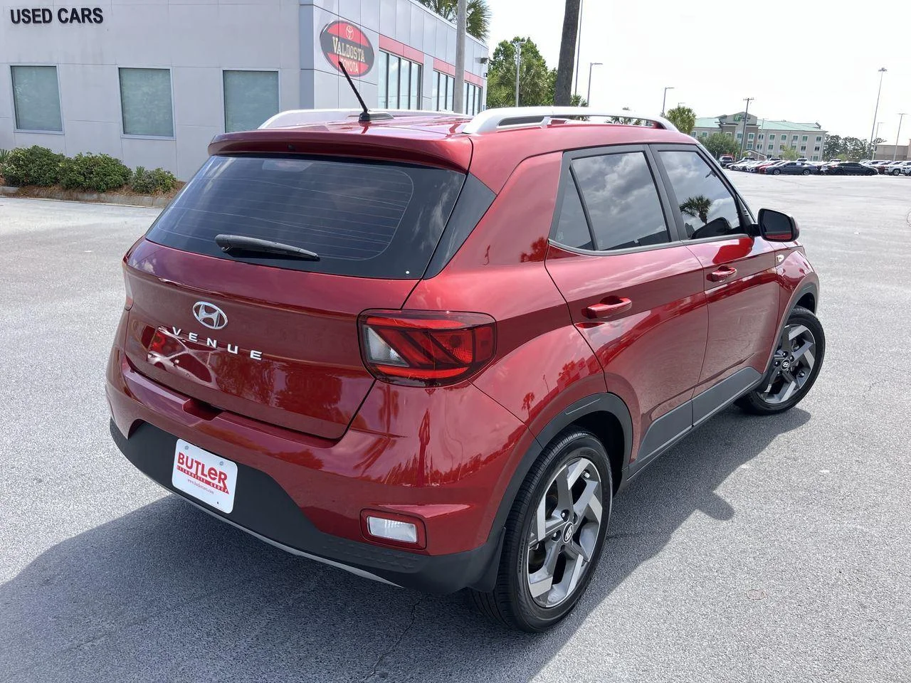 Used 2024 Red (Ultimate Red) Hyundai SEL image 5
