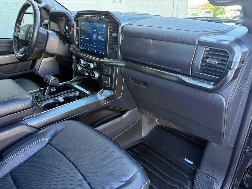 Used 2023 Agate Black Metallic Ford LARIAT 4WD SUPERCREW 5.5 BOX image 20