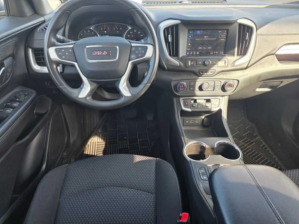 Used 2022 Quicksilver Metallic GMC SLE image 5