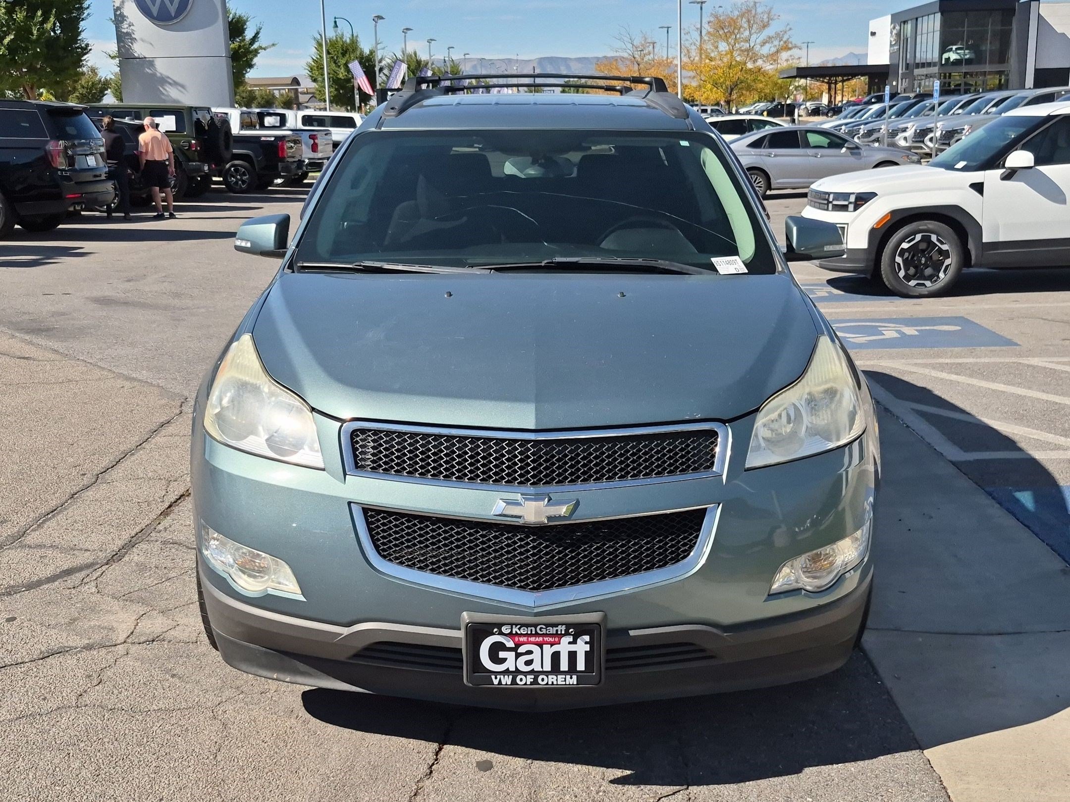 Used 2009 Silver Moss Metallic Chevrolet LT w/1LT image 8