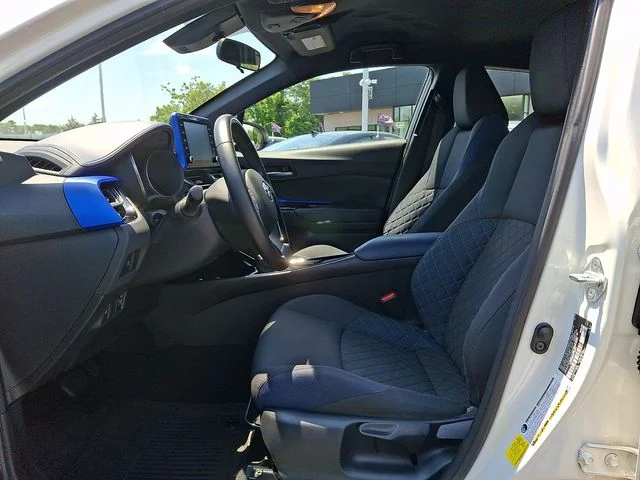 Used 2020 White Toyota XLE image 14