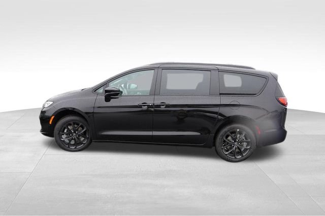 2026 Chrysler Pacifica Limited - Photo 6