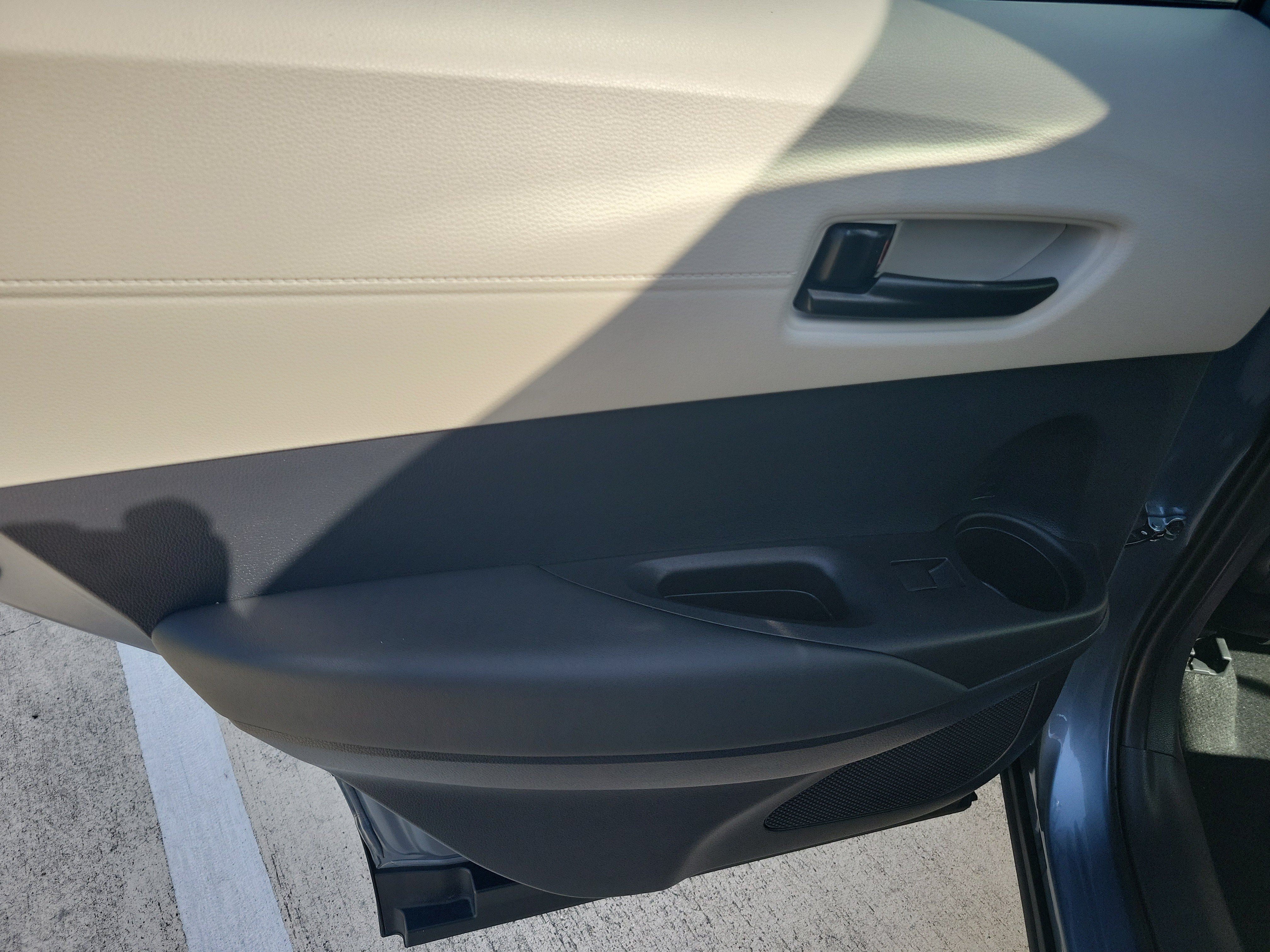 Used 2025 Celestite Toyota L image 11