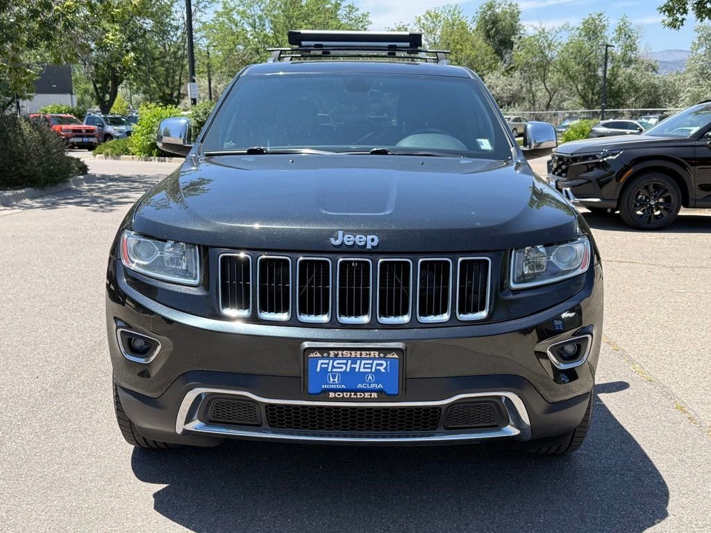 Used 2014 Brilliant Black Crystal Pearlcoat Jeep Limited image 9
