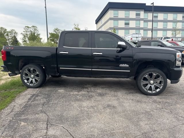 Used 2018 Black Chevrolet High Country image 21