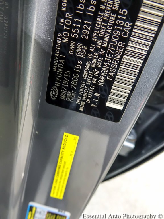 Used 2015 Gray Hyundai 3.8 image 30