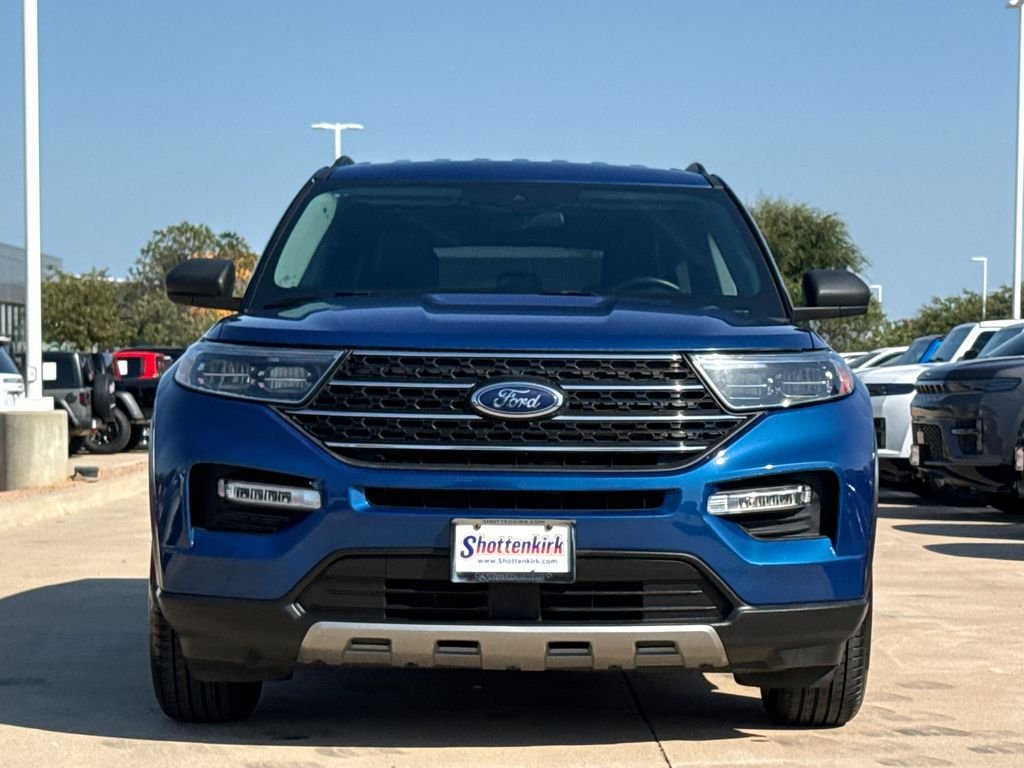 Used 2023 Blue Ford XLT image 2
