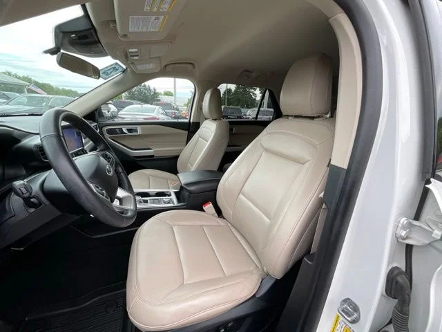 Used 2023 White Ford XLT image 10