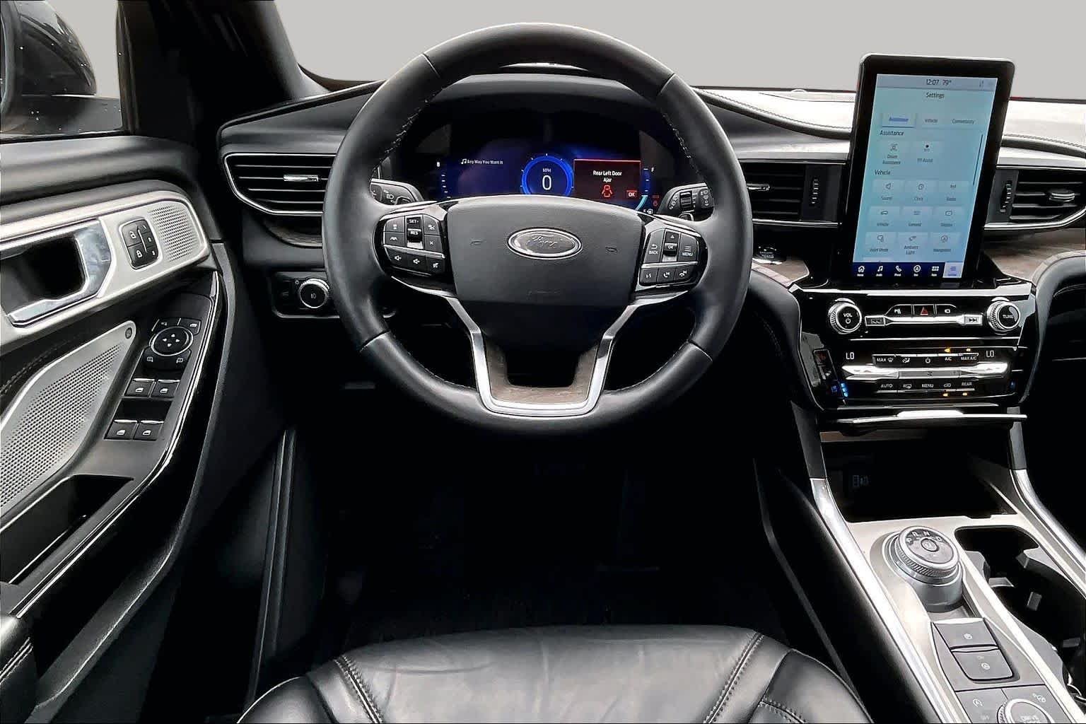 Used 2021 Carbonized Gray Metallic Ford Platinum image 6