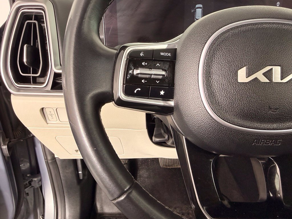 Used 2025 Silver Kia S image 23