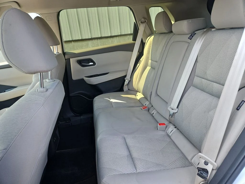 Used 2025 White Nissan SV image 17