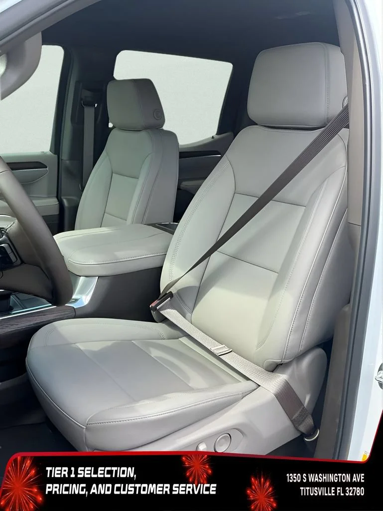 New 2026 Glacier White Tricoat GMC SLT image 33