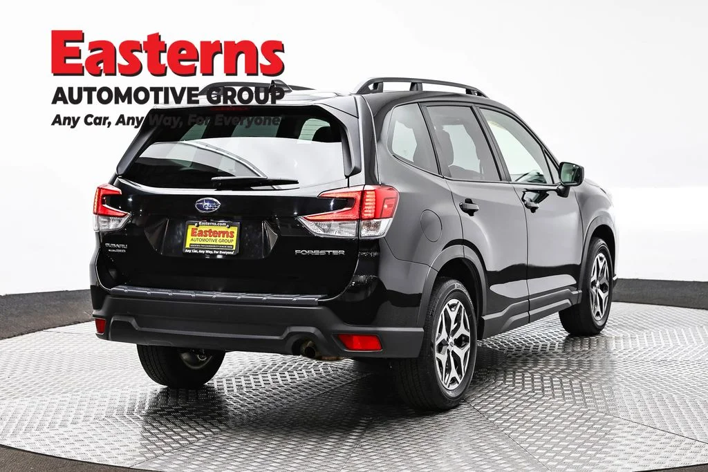 Used 2022 Black Subaru Premium image 5