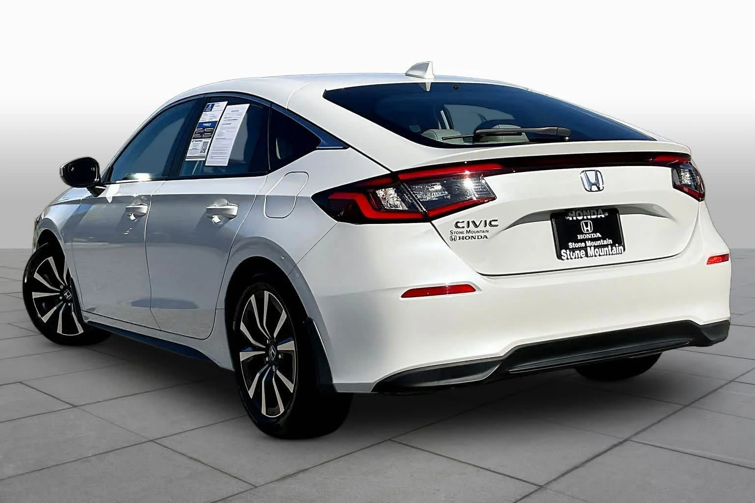 Used 2023 Platinum White Pearl Honda EX-L image 12