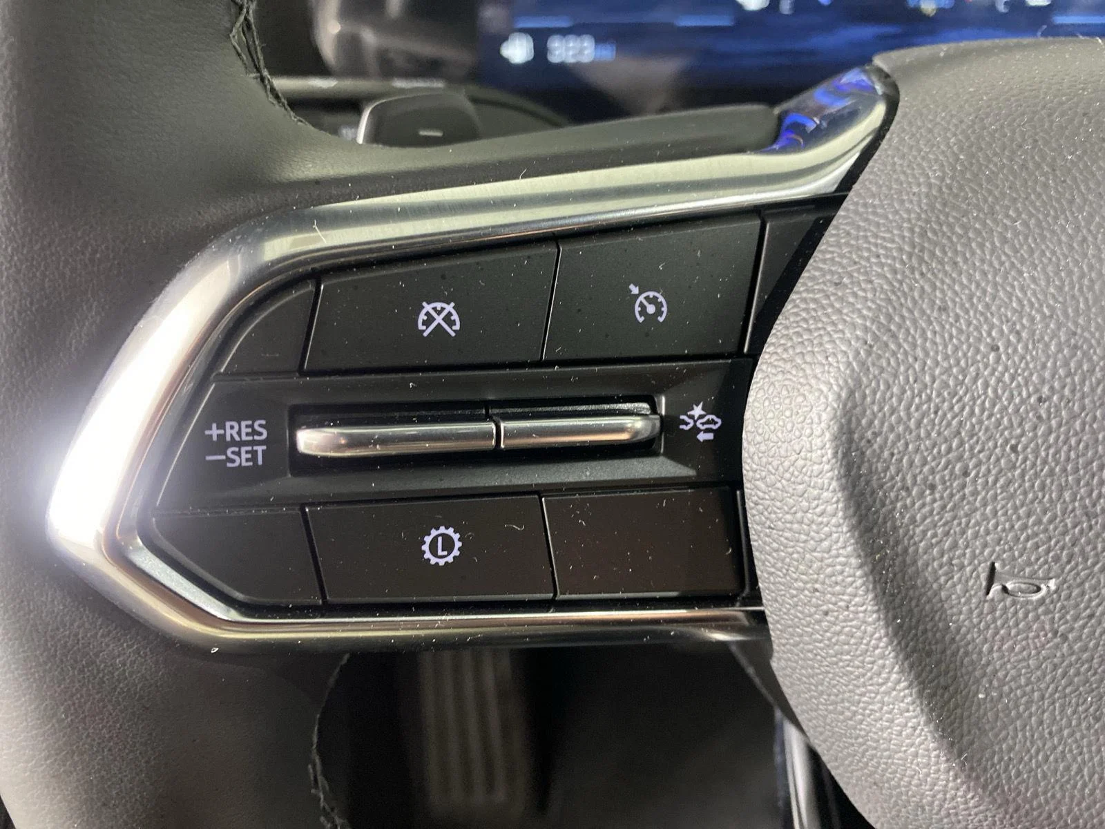 New 2026 Mosaic Black Metallic Chevrolet LT image 14