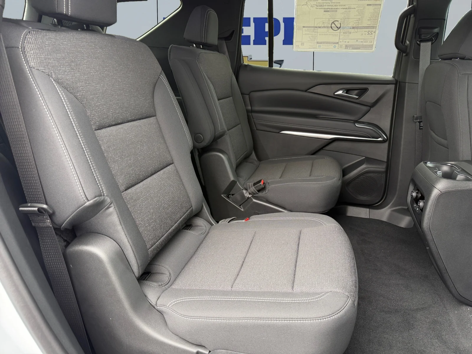 New 2027 Summit White Chevrolet LT image 18